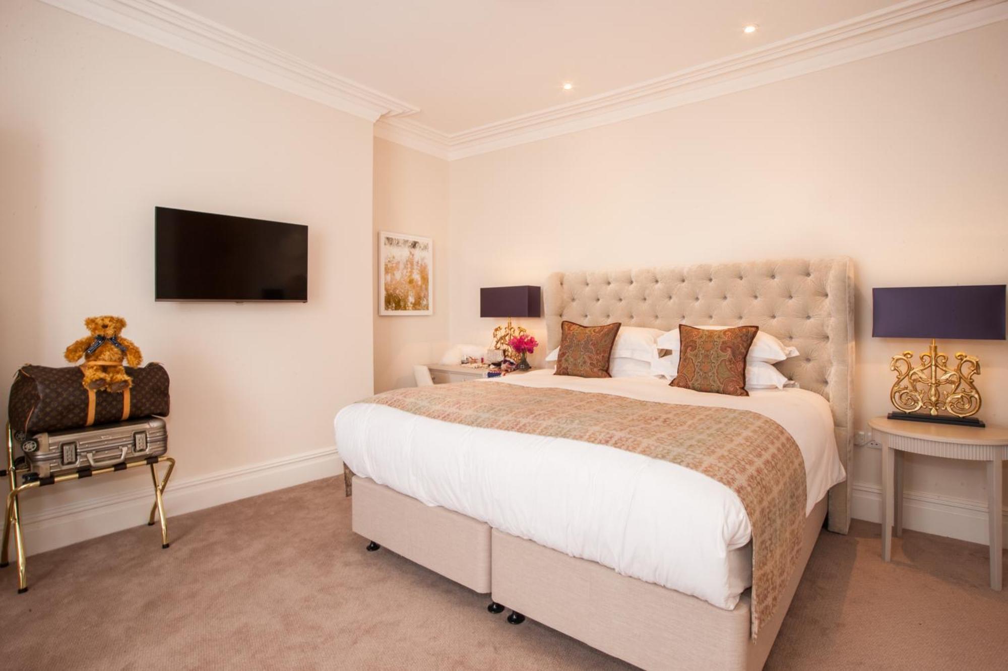 The Charm Boutique & Brighton