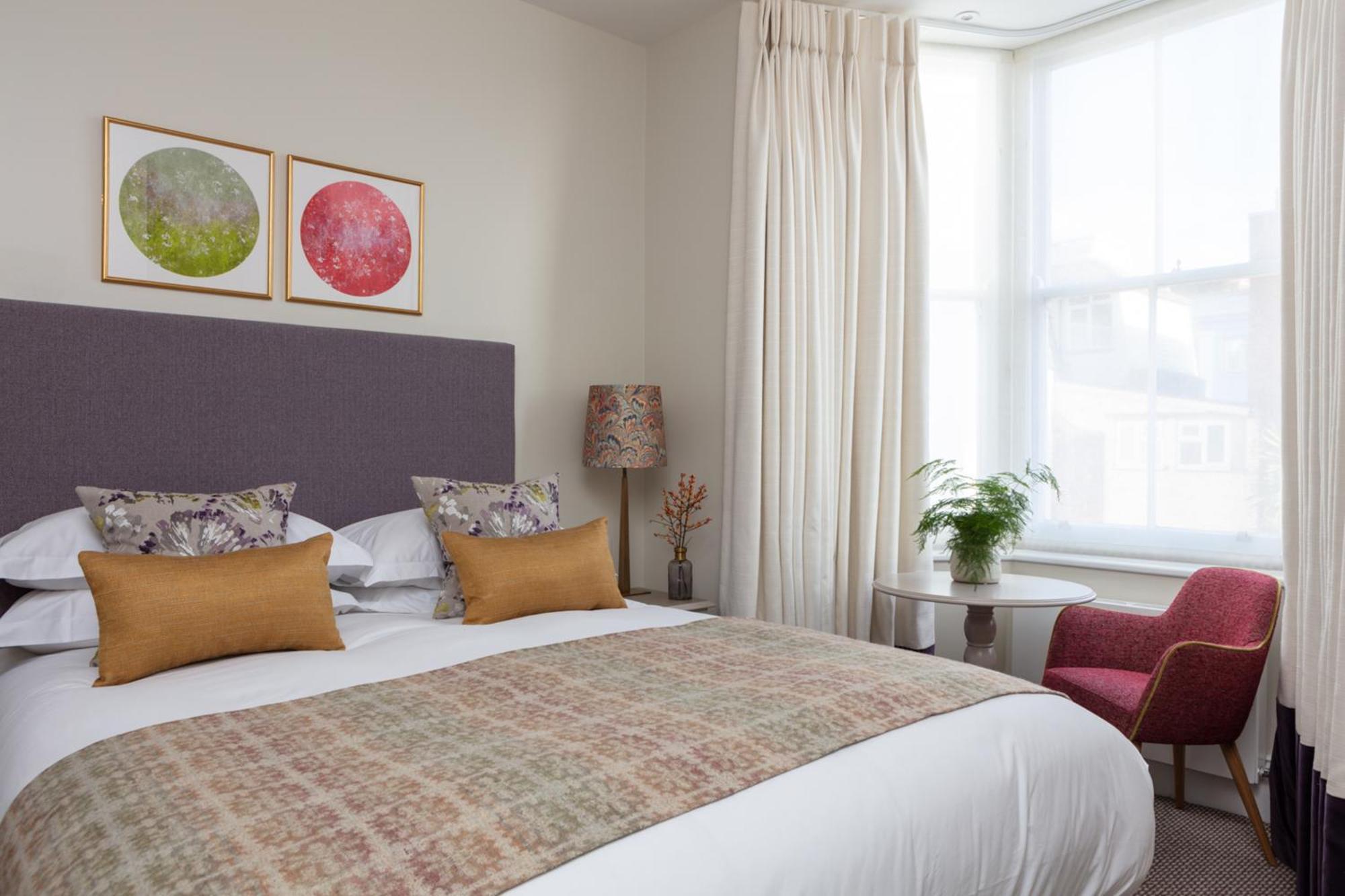 Guest house The Charm Boutique & 5*